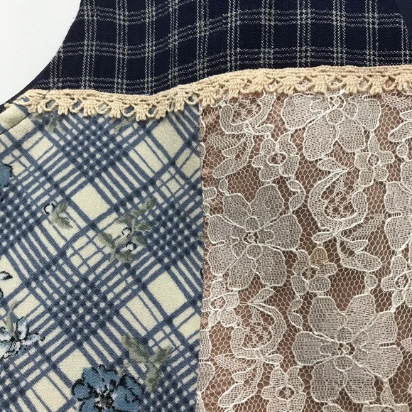 Pretty Vintage Vest - Picture 3 of 11